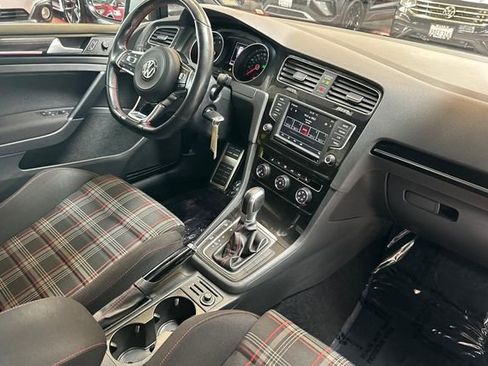 Used 2017 Volkswagen GTI S image 19