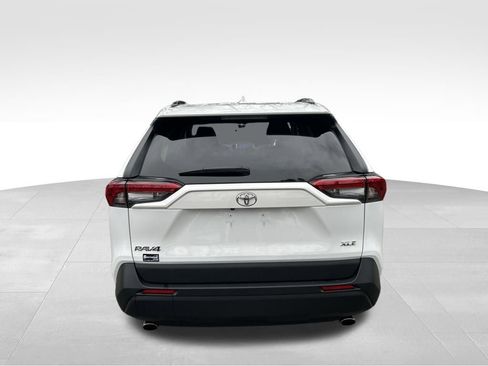 Used 2024 Toyota RAV4 XLE image 4