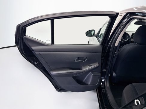 Used 2024 Nissan Sentra S FWD image 30