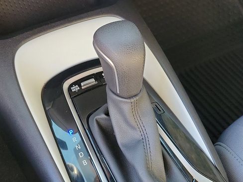 Used 2023 Toyota Corolla SE image 26