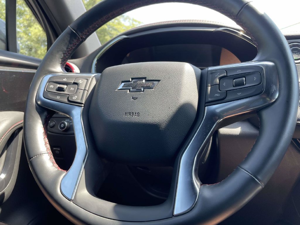 Used 2025 Chevrolet Blazer RS FWD image 28