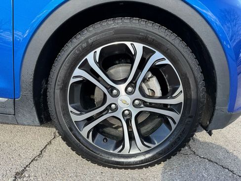 Used 2017 Chevrolet Bolt Premier w/ Driver Confidence II Package image 12