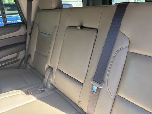 Used 2019 Chevrolet Tahoe LT AWD/4WD image 17