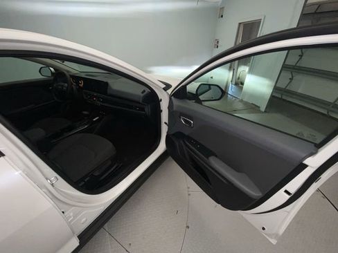 Used 2025 Kia K4 LXS image 24