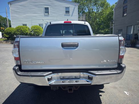 Used 2014 Toyota Tacoma 4x4 Double Cab w/ SR5 Package image 6