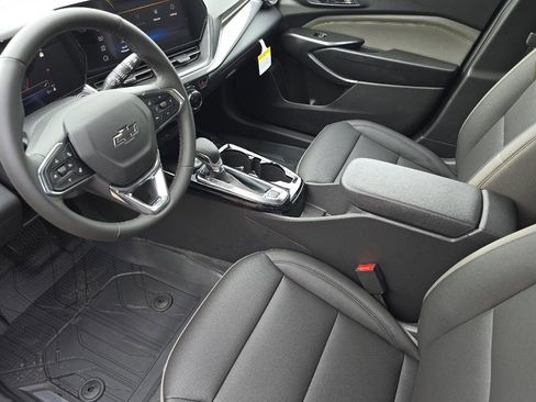 New 2026 Chevrolet Trax ACTIV w/ Driver Confidence Package image 8