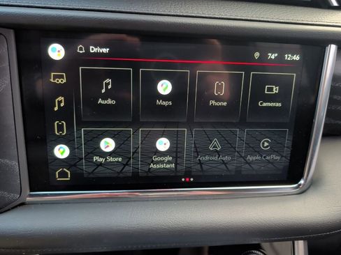 Used 2022 GMC Yukon Denali w/ Denali Premium Package image 11