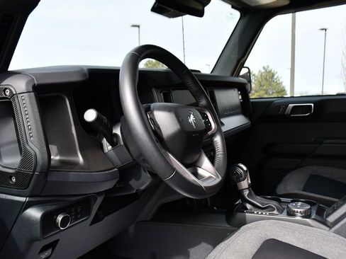 Used 2025 Ford Bronco Big Bend image 11