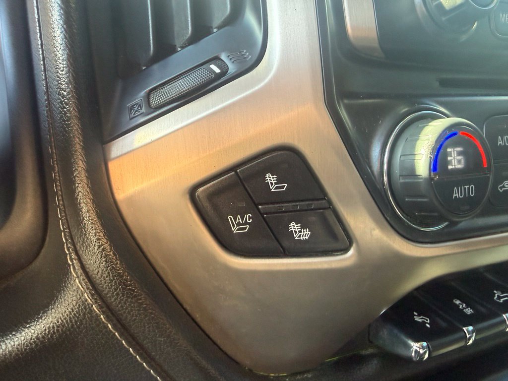 Used 2015 GMC Sierra 2500 Denali w/ Duramax Plus Package AWD/4WD image 39