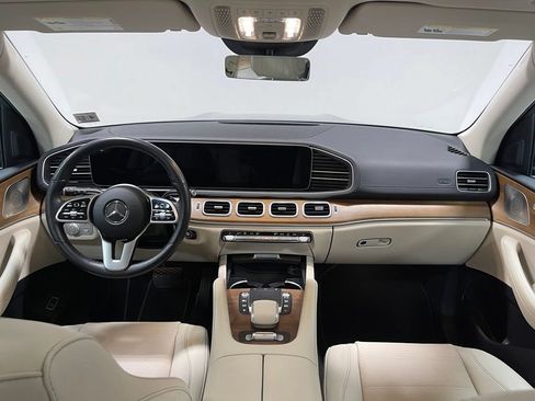 Certified 2022 Mercedes-Benz GLS 450 4MATIC image 30