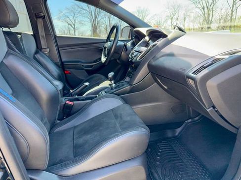 Used 2017 Ford Focus RS image 8