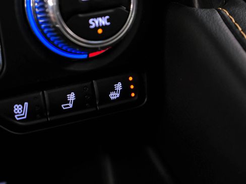 Used 2023 GMC Yukon AT4 w/ AT4 Premium Package AWD/4WD image 37