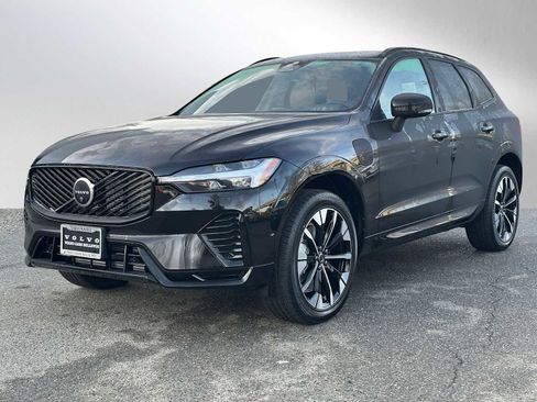 New 2026 Volvo XC60 T8 Plus w/ Protection Package Premier image 7