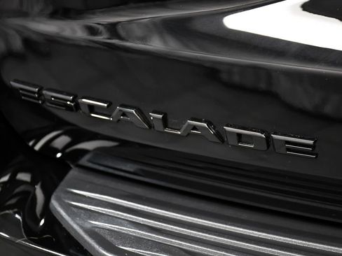 Used 2026 Cadillac Escalade ESV Platinum Sport w/ LPO, ONYX Package AWD/4WD image 99