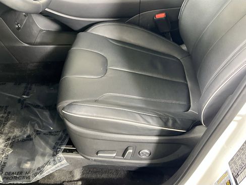 Used 2023 Hyundai Palisade SEL w/ Premium Package image 19