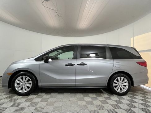 Used 2019 Honda Odyssey LX image 4