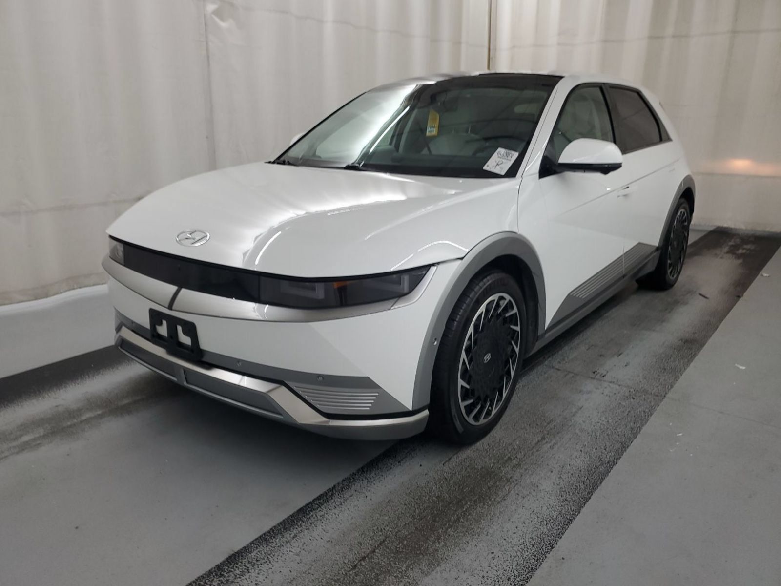 Used 2024 Hyundai Ioniq 5 Limited AWD/4WD image 1