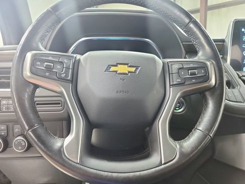 Used 2023 Chevrolet Suburban Premier AWD/4WD image 25