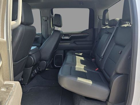 Used 2025 GMC Sierra 1500 SLT RWD image 26