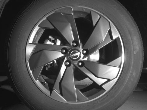 Used 2025 Nissan Rogue SV image 11