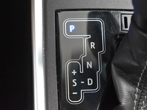 Used 2017 Toyota Camry XSE w/ Moonroof Package FWD image 20