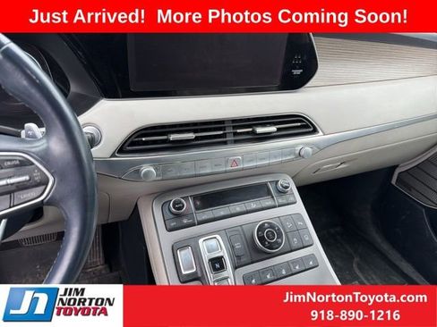 Used 2022 Hyundai Palisade Limited w/ Cargo Package image 12