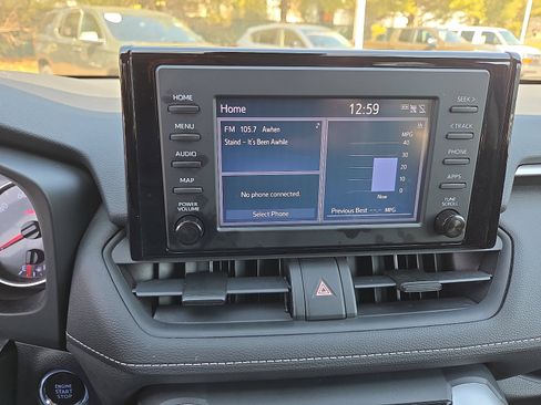 Used 2019 Toyota RAV4 XLE w/ All Weather Liner Package image 26