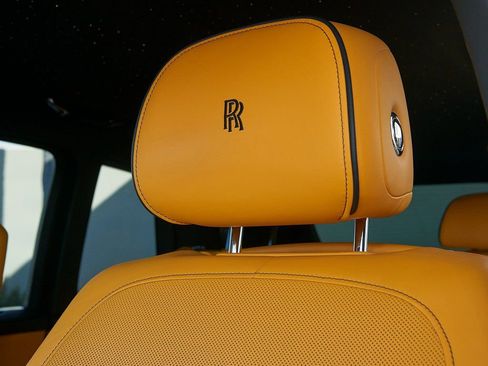 Certified 2022 Rolls-Royce Cullinan Black Badge w/ Leather Finishing Pack image 12