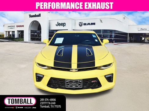 Used 2017 Chevrolet Camaro SS image 2