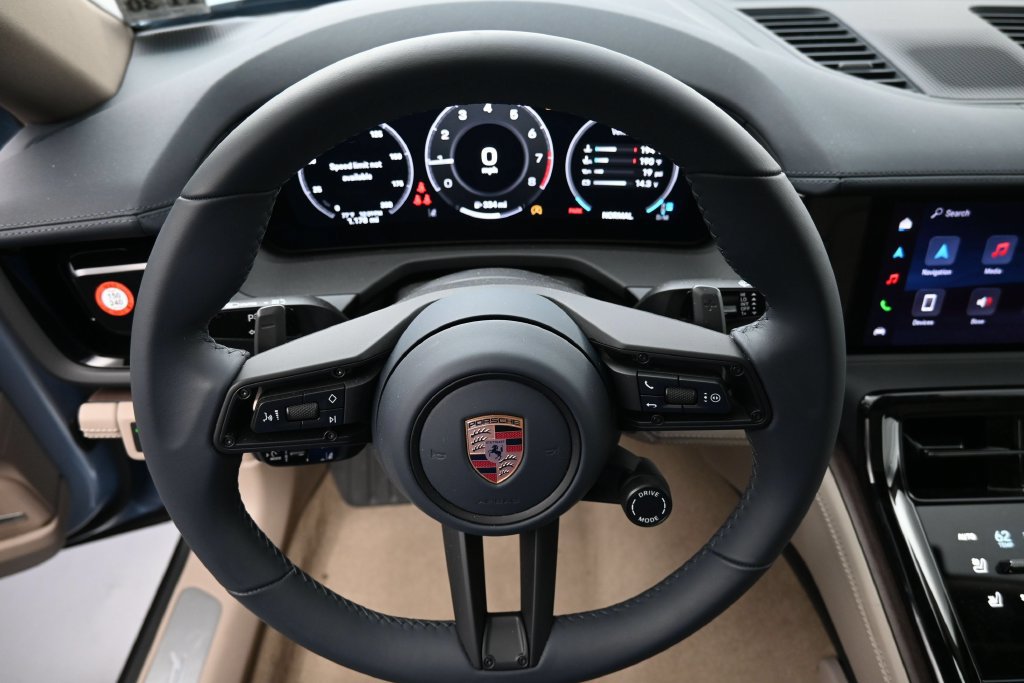Certified 2026 Porsche Panamera RWD image 19