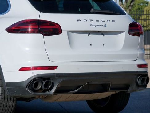 Used 2016 Porsche Cayenne S w/ Premium Plus Package image 19