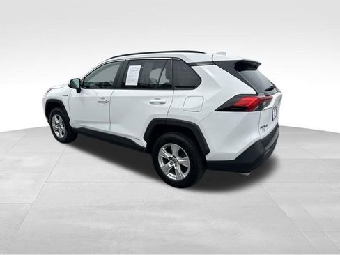 Used 2021 Toyota RAV4 XLE w/ XLE Grade Weather Package AWD/4WD image 26
