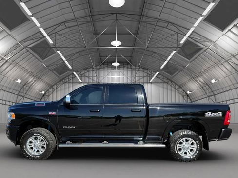 Used 2020 RAM 2500 Laramie AWD/4WD image 12
