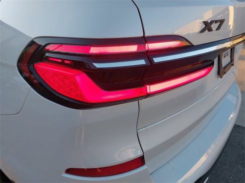 Used 2023 BMW X7 xDrive40i w/ Executive Package image 13