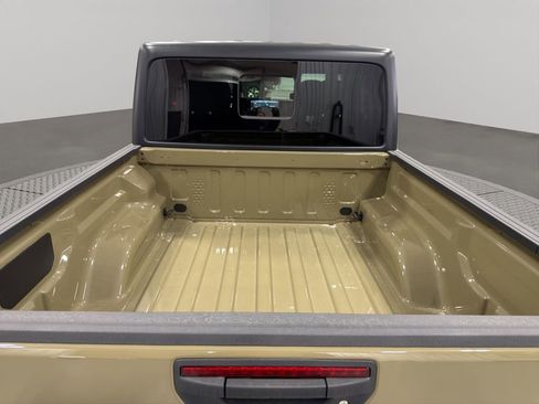 New 2025 Jeep Gladiator Willys image 8