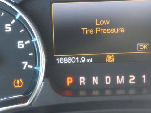 Used 2012 Ford F150 XLT w/ XLT Chrome Pkg AWD/4WD image 10