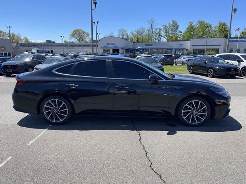 Used 2022 Hyundai Sonata Limited w/ Cargo Package FWD image 22
