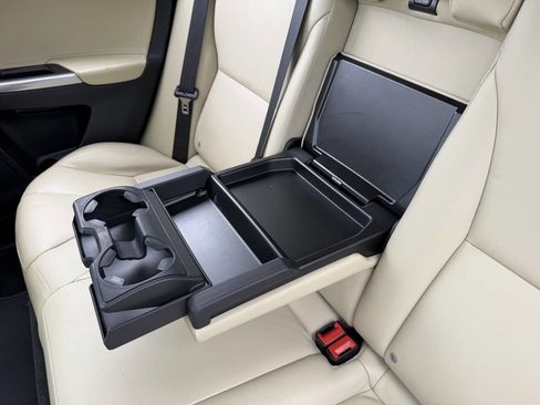 Used 2016 Volvo XC60 T5 Premier w/ Proximity Package image 36