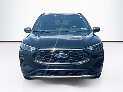 Used 2023 Ford Escape ST-Line w/ Tech Pack #1 AWD/4WD image 2