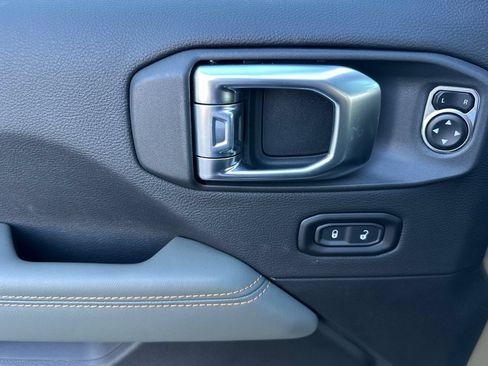 New 2026 Jeep Gladiator Mojave AWD/4WD image 12