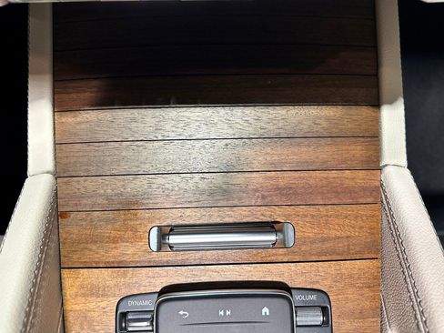 Certified 2024 Mercedes-Benz GLS 450 4MATIC image 28