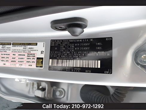 Used 2024 Toyota Corolla Cross AWD Hybrid image 9