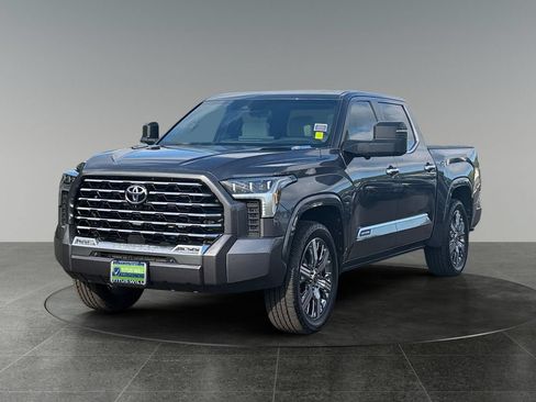 Used 2024 Toyota Tundra Capstone AWD/4WD image 3