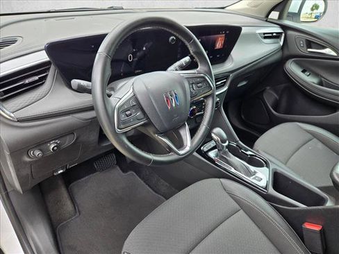 Used 2025 Buick Encore GX Preferred FWD image 10
