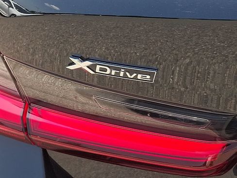 Used 2023 BMW 330i xDrive Sedan w/ Convenience Package AWD/4WD image 34