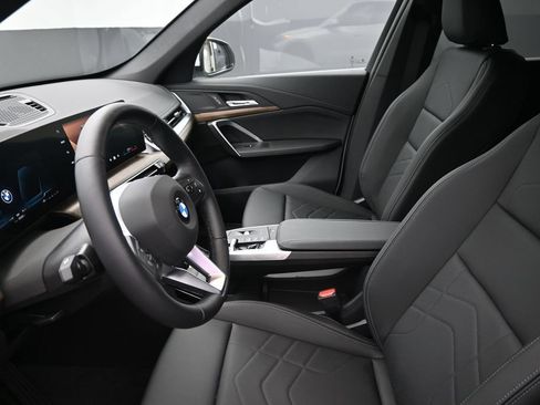 New 2026 BMW X1 xDrive28i w/ Technology Package AWD/4WD image 12