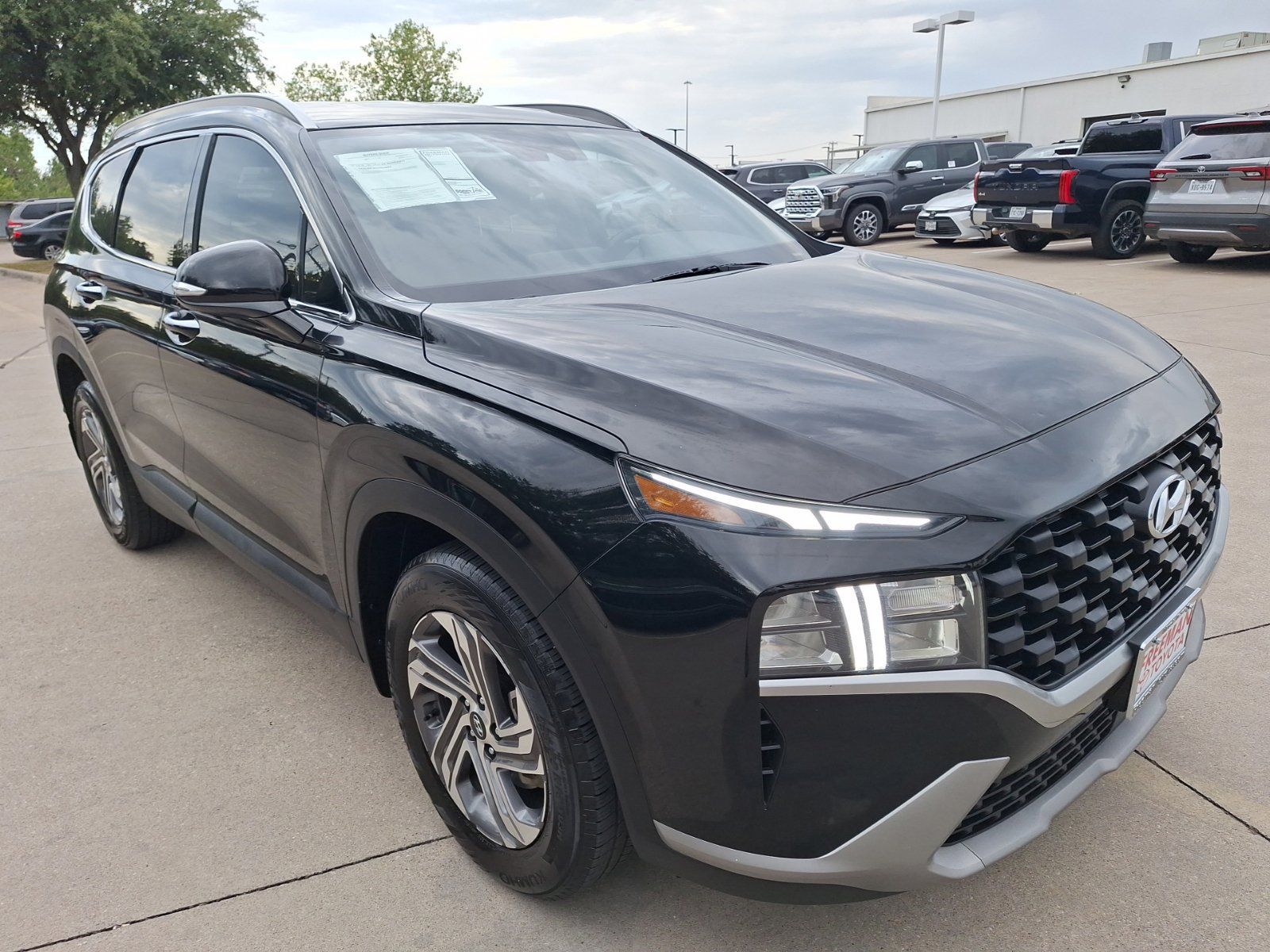 Used 2023 Hyundai Santa Fe SEL w/ Cargo Package FWD image 8