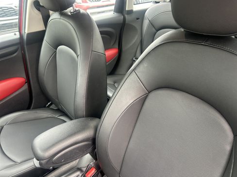 Used 2016 MINI Cooper 4-Door Hardtop FWD image 4