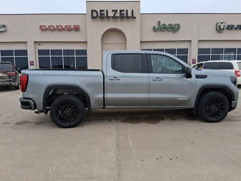 Used 2023 GMC Sierra 1500 Elevation image 1