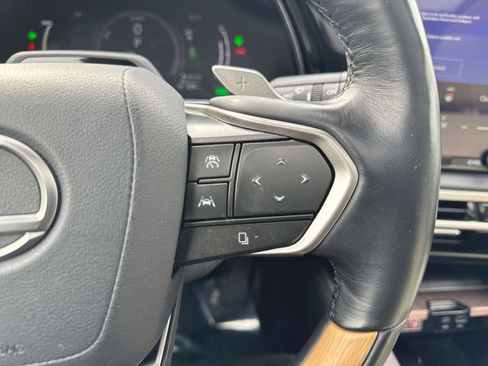 Used 2024 Lexus RX 450h AWD w/ Convenience Package image 17